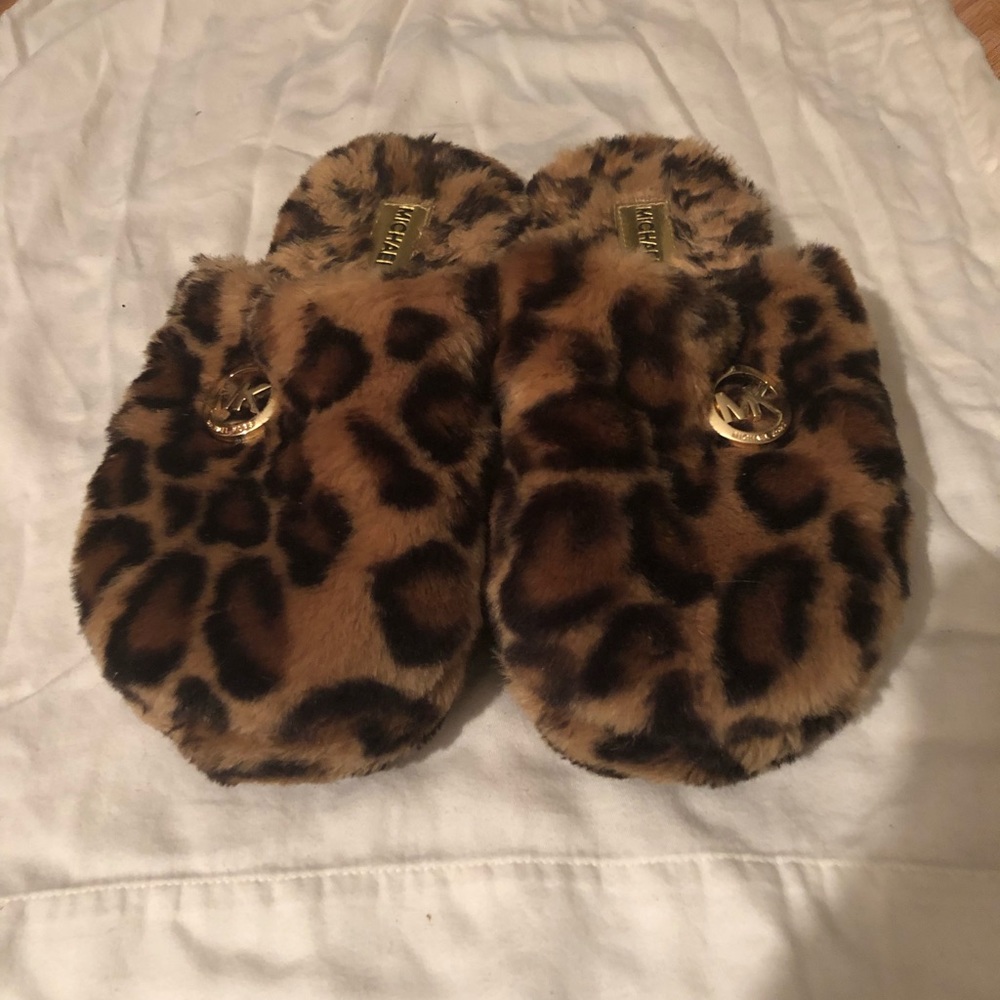 Micheal Kors cheetah print slippers